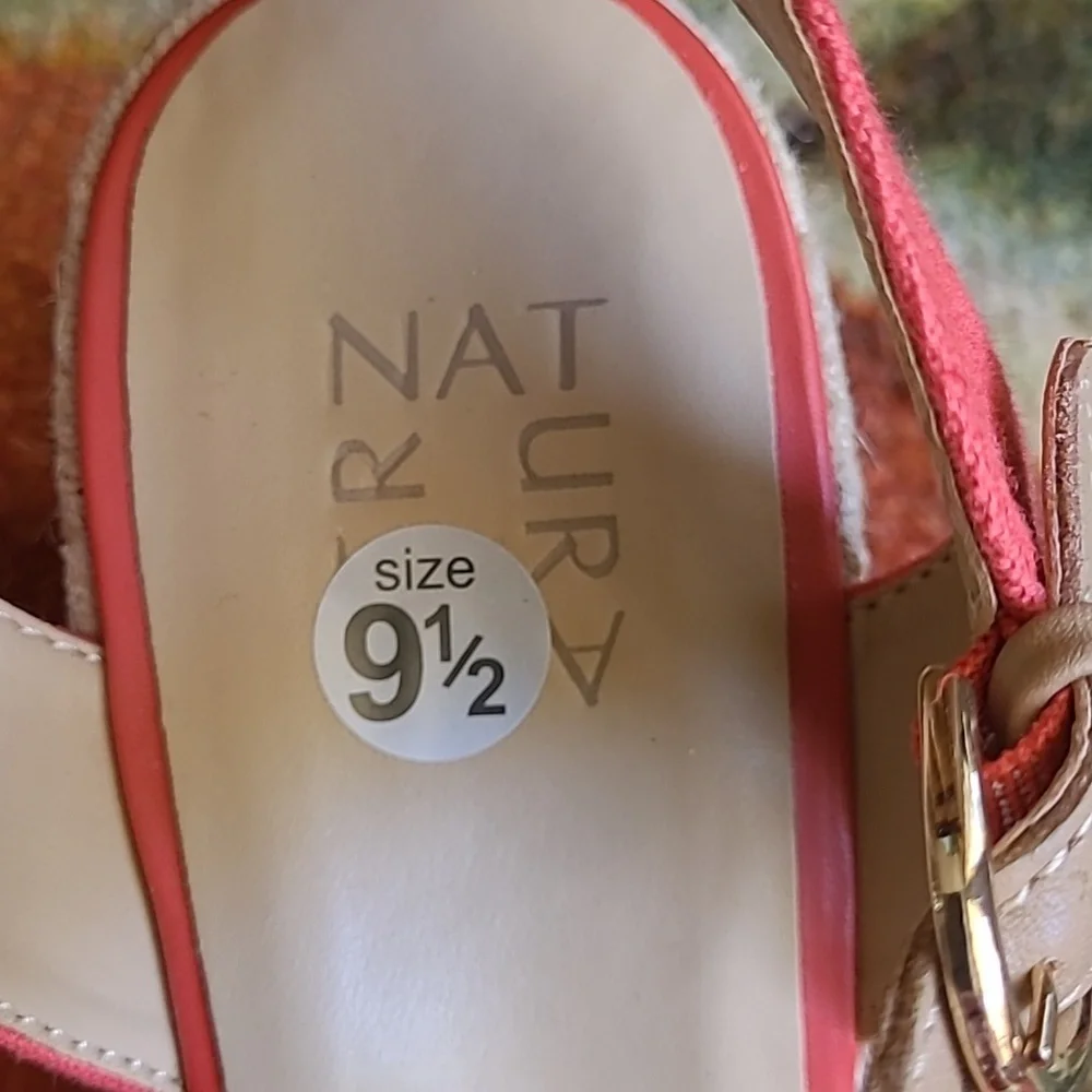 Naturalizer Phebe Coral Wedge Sandals Size 9.5